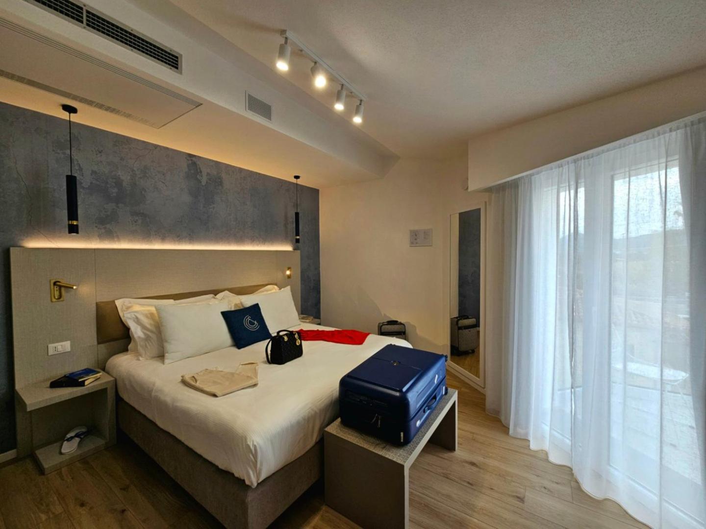 Chic & Charme Luxury Rooms Olbia Buitenkant foto